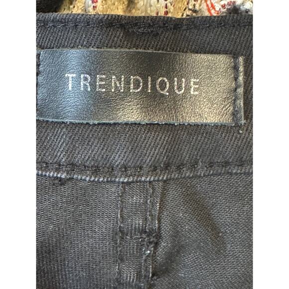 Trendique · 40×32 · Black Distressed Denim Jeans · Men’s Streetwear Fit - Picture 9 of 12